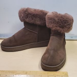 O. G. C. Ugg-like brown boots size 8